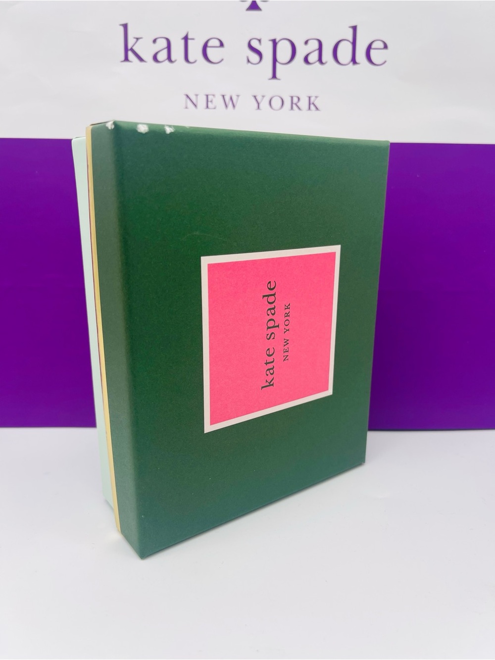 Kate Spade New York Empty Gift Box Green Pink Logo Box” Packaging
New - Picture 15 of 16